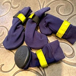 Dog booties, M